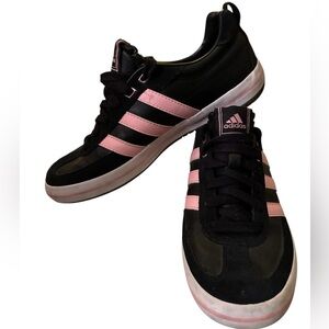 Adidas Women's Black and Pink Sneakers similar to Sambas Size 6.5